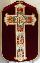 Red Roman Vestment 7643